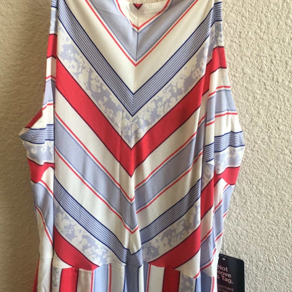 Express Romper - Picture 2 of 4
